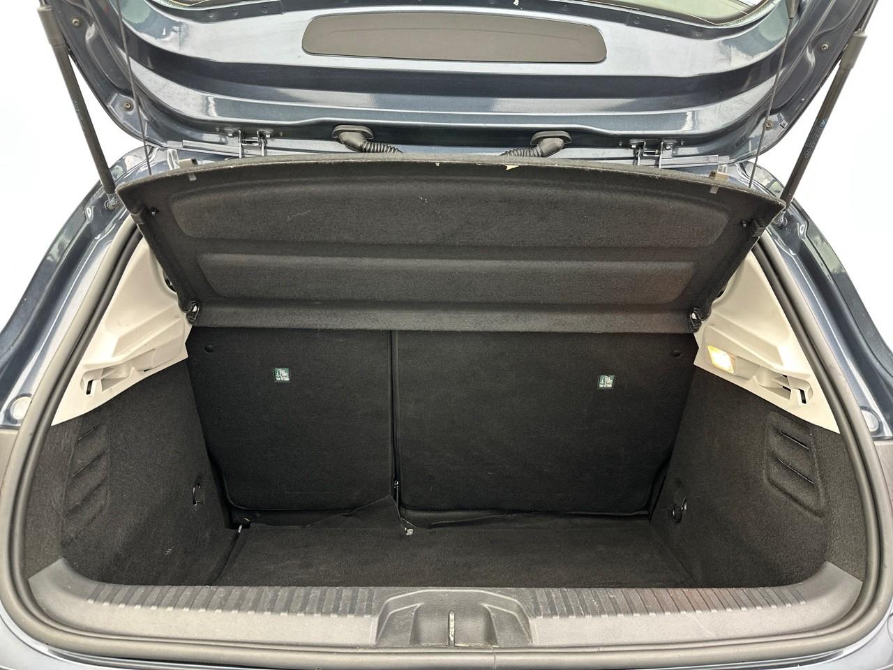 Renault Clio – Image 16