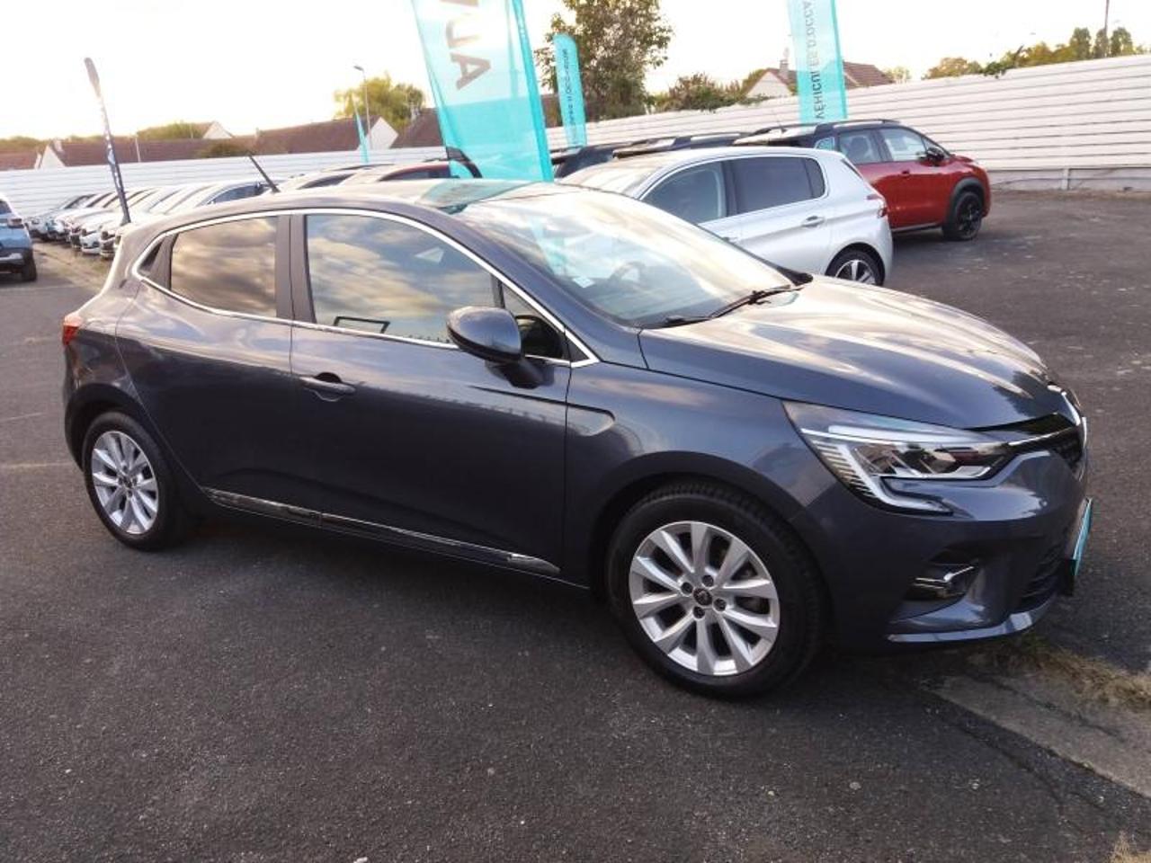 Renault Clio – Image 26