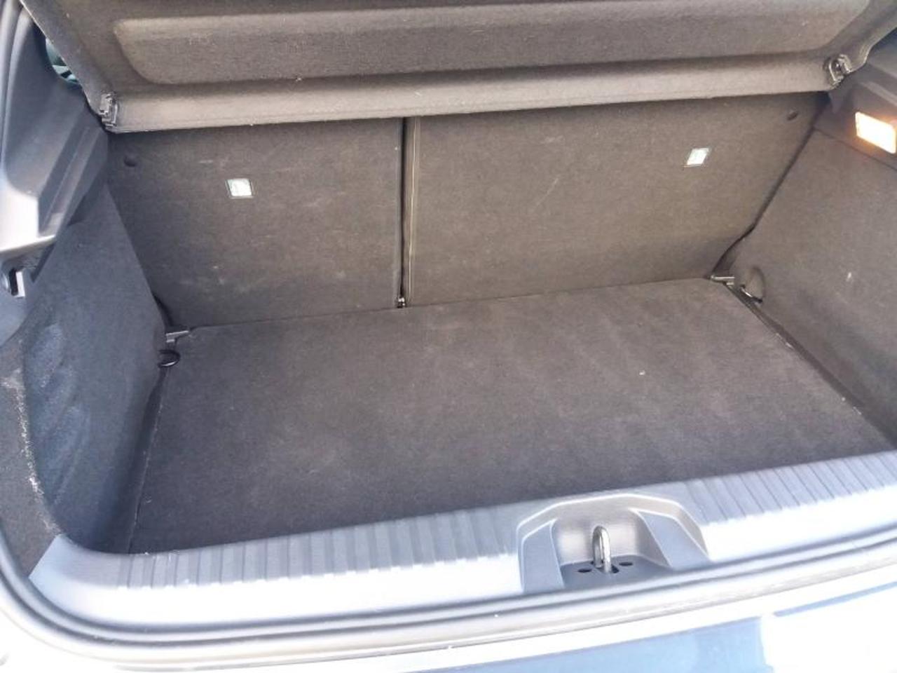 Renault Clio – Image 21