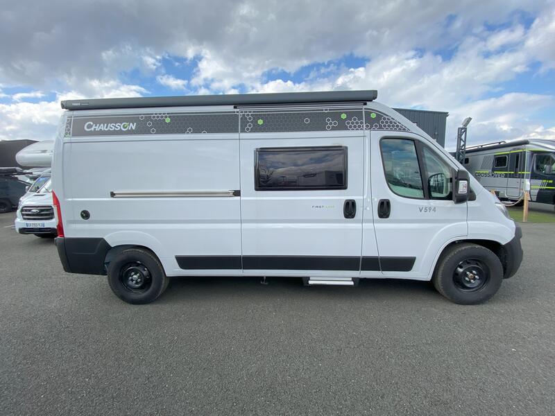 fourgon CHAUSSON V 594 FIRST LINE NEUF – Image 2