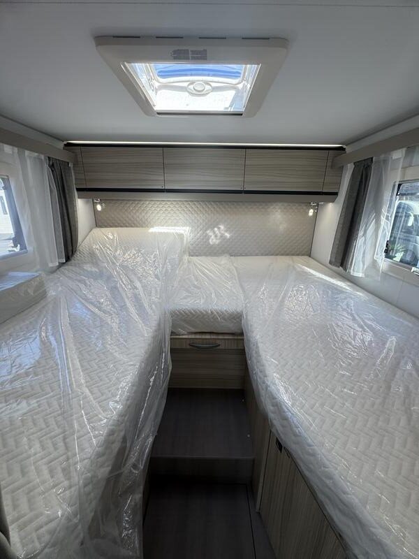 camping-car ADRIA Compact DL 60ème Anniversaire NEUF – Image 10