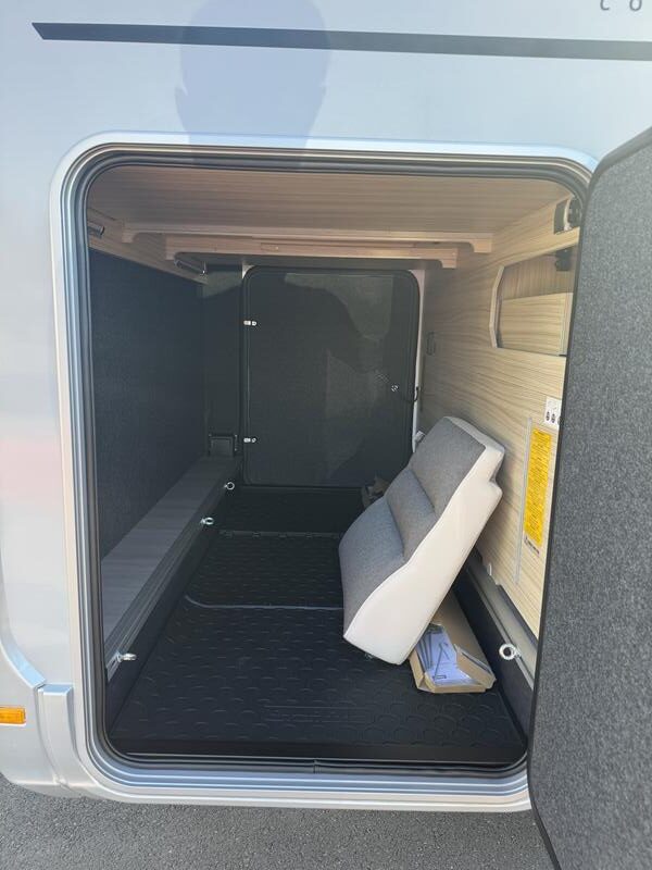 camping-car ADRIA Compact DL 60ème Anniversaire NEUF – Image 11