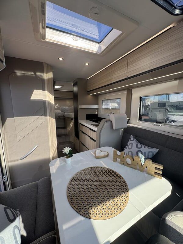 camping-car ADRIA Compact DL 60ème Anniversaire NEUF – Image 7