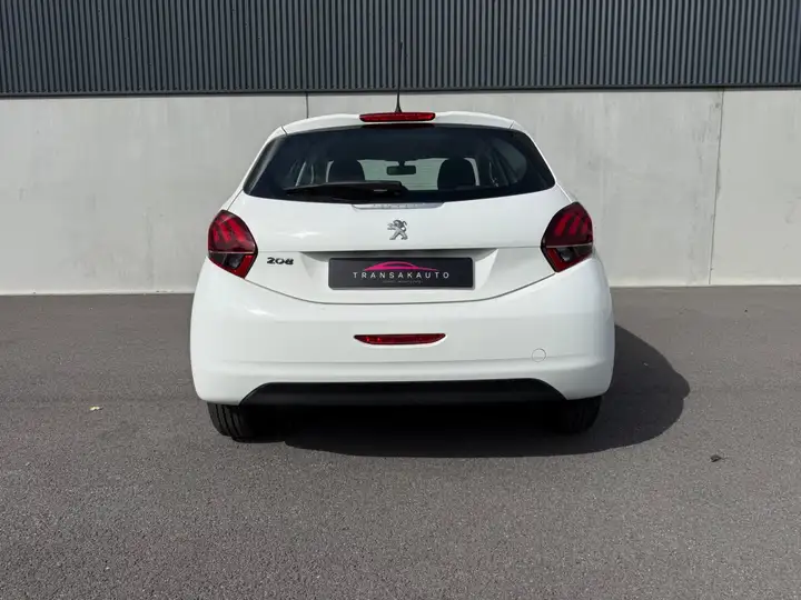 Peugeot 208 – Image 12