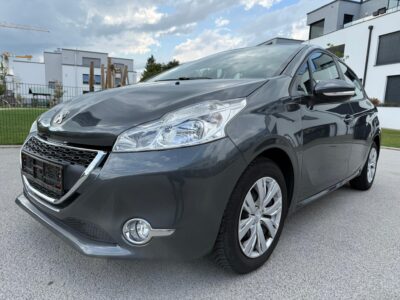 Peugeot 208 1.4 HDI 68 PS 5 PORTES 2012 à Capellen pour 9900€